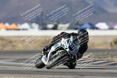 media/Dec-07-2025-CVMA (Sun) [[3e7d2de5dc]]/Race 7-Formula Lightweight Twins Shootout/